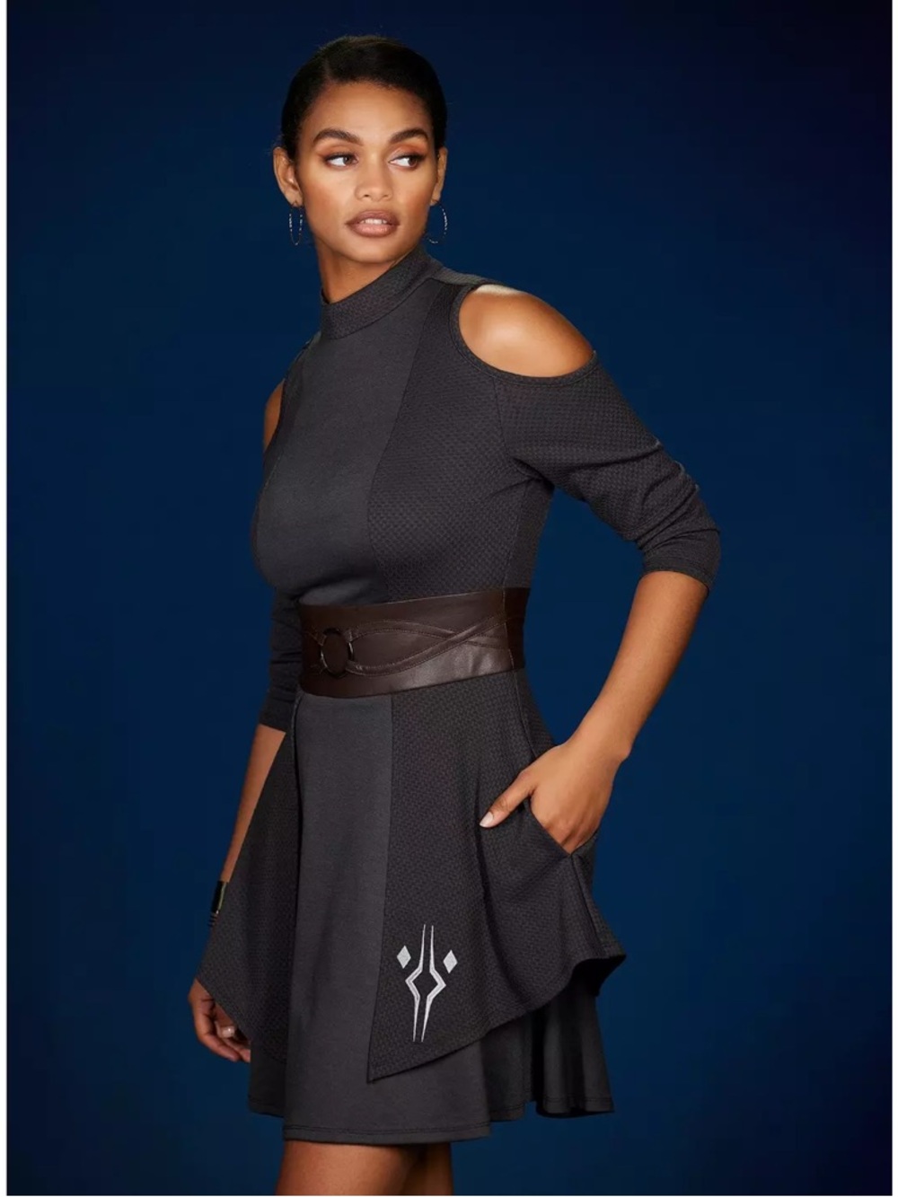 NWT Her Universe Star Wars The Mandalorian Ahsoka Tano Cold Shoulder Dress Small